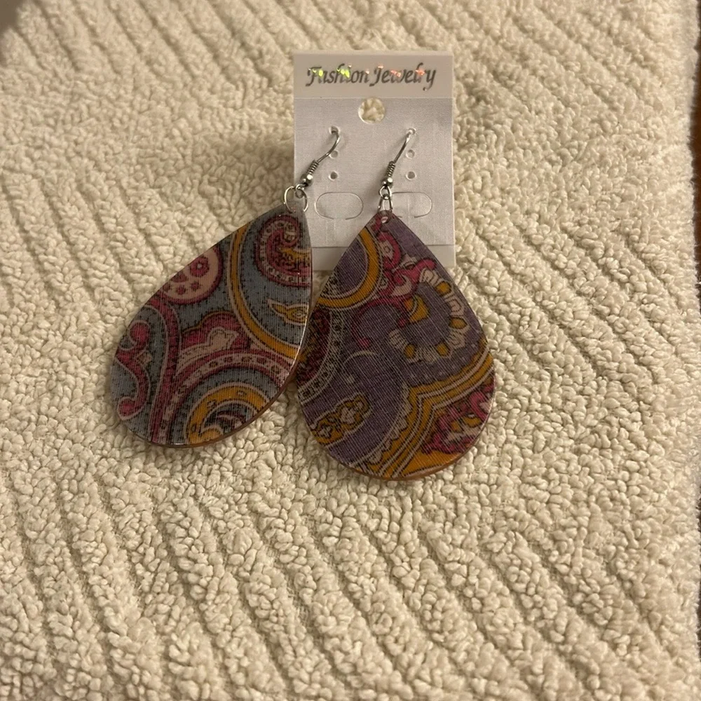 Fashion Jewelry Purple Yellow Paisley Earrings White Gems on Back Reversible